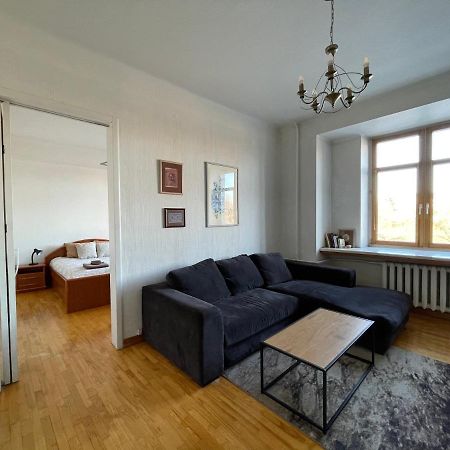 A Cozy Apartment With A Wonderful View Of The River In The Old Town Of Vilnius Exterior photo